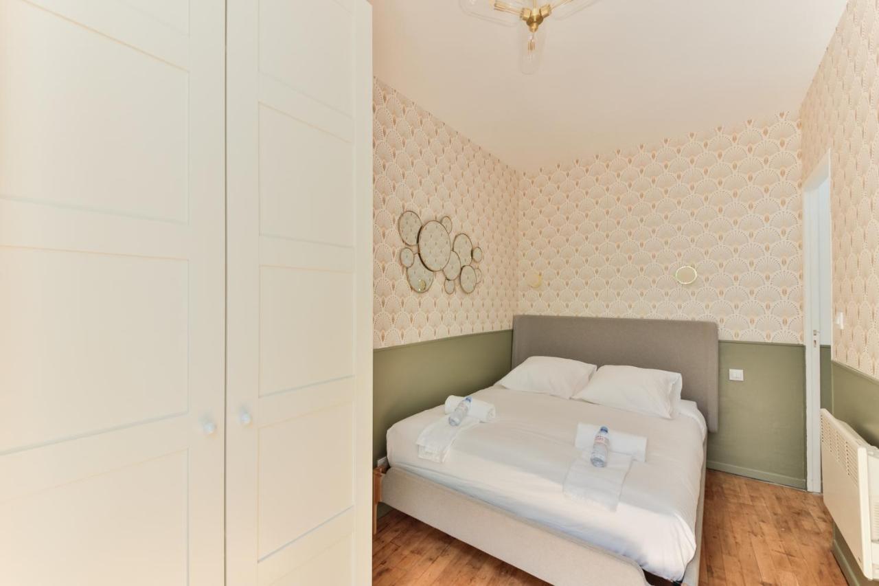 Independant Flat: Canal St Martin&Trains Stations! Париж Екстериор снимка