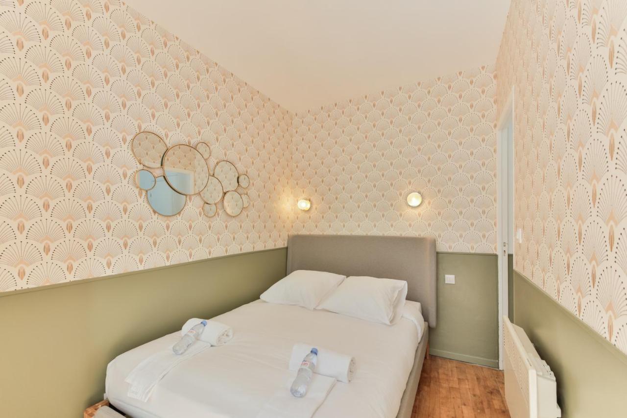 Independant Flat: Canal St Martin&Trains Stations! Париж Екстериор снимка